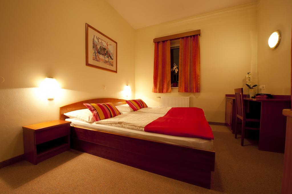 Hotel Bajt Maribor Eksteriør billede